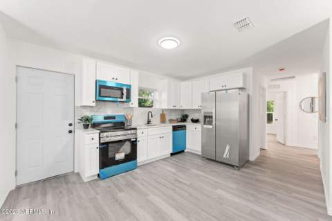 1071 N Canal Street, Jacksonville FL - photo 6 of 13