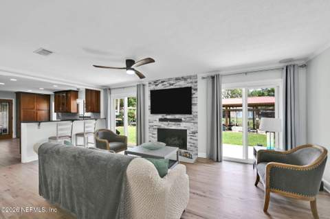 4173 Sunset Lane, Jacksonville FL - photo 15 of 56