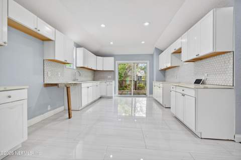 2805 Hubbard Street, Jacksonville FL - photo 10 of 30