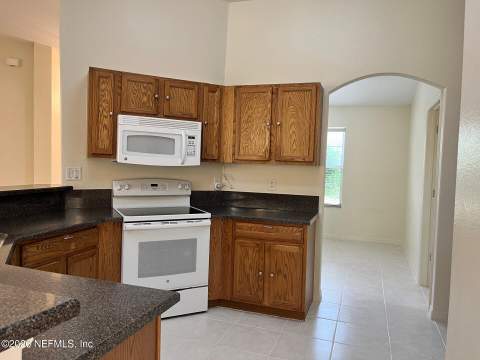 203 Village Drive, Welaka FL - photo 7 of 31