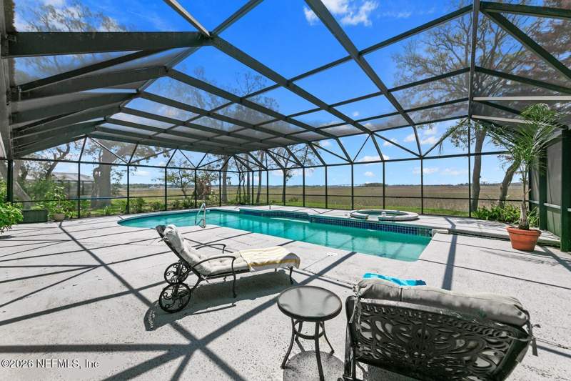 3 bedroom Single Family Residence at 2366 Pine Island Court, Seven Pine Island, Jacksonville — photo 2