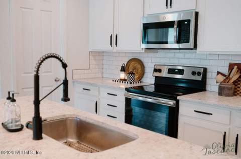1078 Persimmon Drive, Middleburg FL - photo 14 of 53