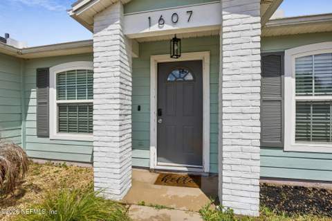 1607 Castle Rock Court, Jacksonville FL - photo 11 of 31