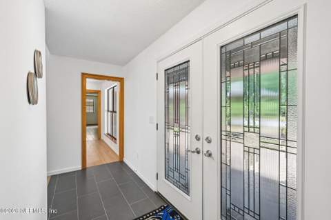 2402 Sandy Run Drive, Middleburg FL - photo 10 of 49