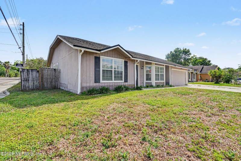 3 bedroom Single Family Residence at 7304 Sweet Pea Trail, Amandas Crossing, Jacksonville — photo 2