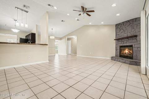 7304 Sweet Pea Trail, Jacksonville FL - photo 11 of 30