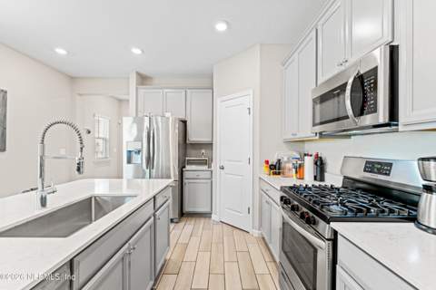 507 Tynes Boulevard, Middleburg FL - photo 7 of 25