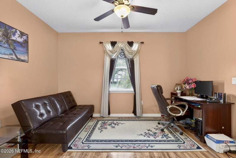 4 bedroom Single Family Residence at 6300 Greenland Chase Boulevard, Greenland Chase, Jacksonville — photo 5