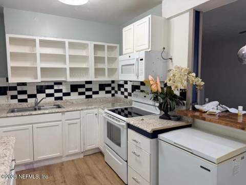 836 Gates Street, Jacksonville FL - photo 10 of 33