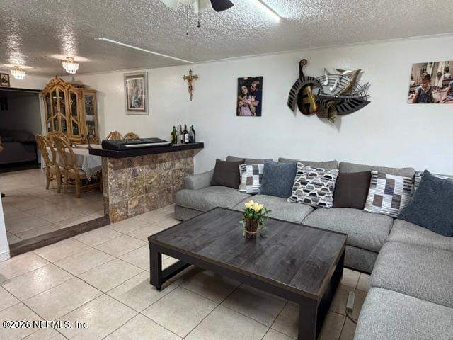 3 bedroom Townhouse at 6109 Tuscony Circle, Tuscony Circle, Jacksonville — photo 2