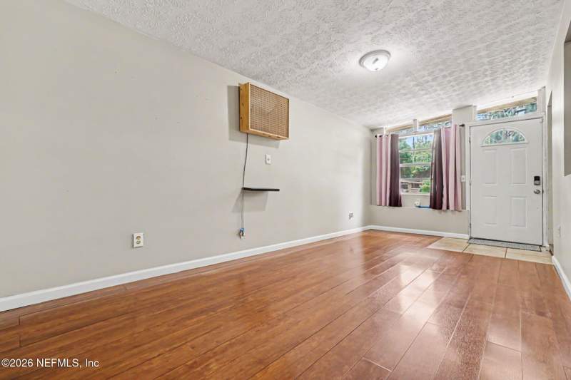 3 bedroom Single Family Residence at 6951 Bernay Avenue #5, Normandy Village, Jacksonville — photo 5