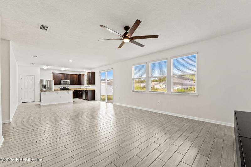 3 bedroom Single Family Residence at 1346 Panther Lake Parkway, Panther Creek, Jacksonville — photo 3