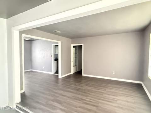 8384 Delaware Avenue, Jacksonville FL - photo 17 of 21