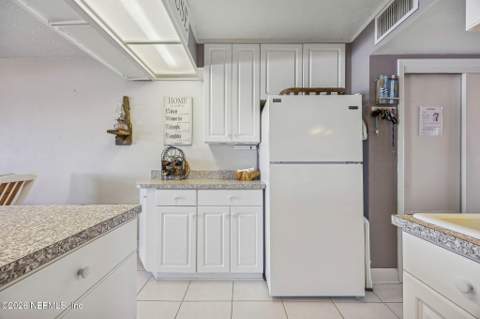 811 1st Street #Unit 10, Jacksonville Beach FL - photo 14 of 34