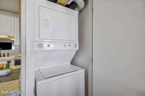 811 1st Street #Unit 10, Jacksonville Beach FL - photo 19 of 34
