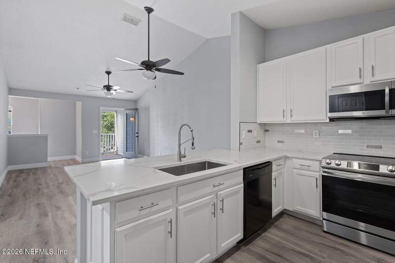 1 bedroom Condominium at 575 Oakleaf Plantation Parkway #1310, Jennings Point, Orange Park — photo 4