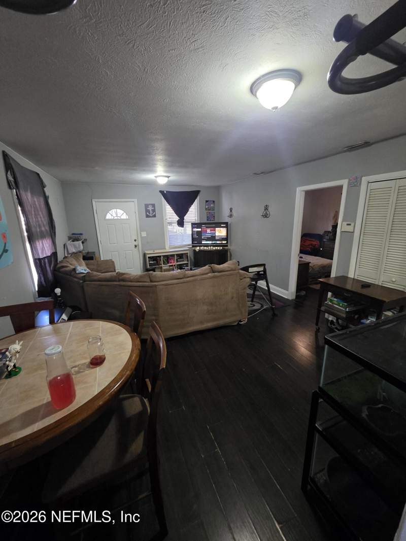 3 bedroom Single Family Residence at 9258 11th Avenue, Armstrong Riverview, Jacksonville — photo 5