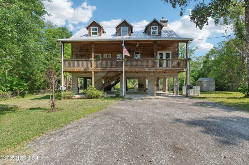 3 bedroom Single Family Residence at 3684 Main Street, Metes & Bounds, Middleburg — photo 4