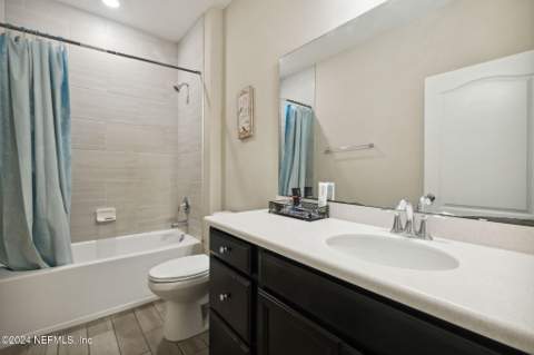 10199 Powell Creek Court, Jacksonville FL - photo 20 of 39