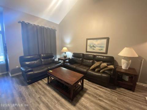 7043 Valley Crest Court, Jacksonville FL - photo 14 of 35
