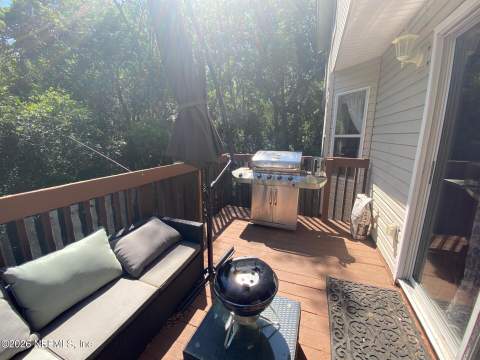 7043 Valley Crest Court, Jacksonville FL - photo 11 of 35