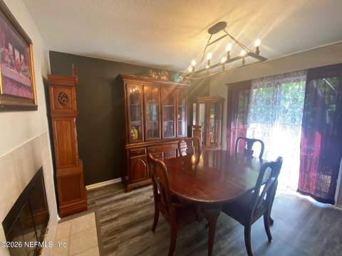 7043 Valley Crest Court, Jacksonville FL - photo 24 of 35