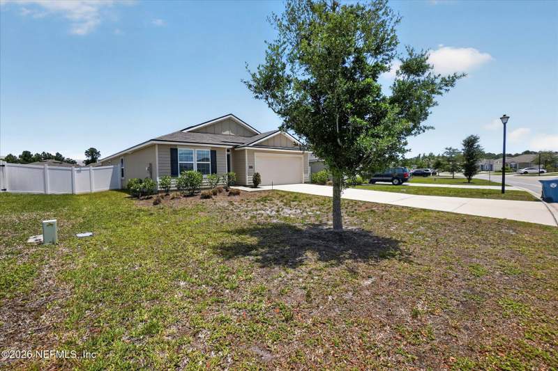 4 bedroom Single Family Residence at 3557 Alta Lakes Boulevard, Alta Lakes, Jacksonville — photo 4