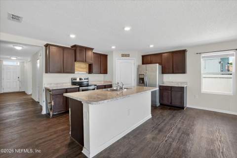 3557 Alta Lakes Boulevard, Jacksonville FL - photo 13 of 39