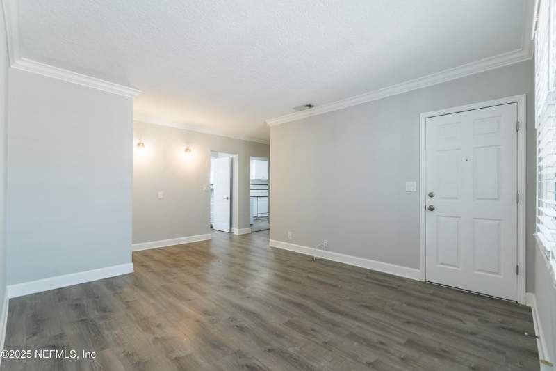 1 bedroom Condominium at 319 1st Avenue #2-E, Palms Court Condo, Jacksonville Beach — photo 4