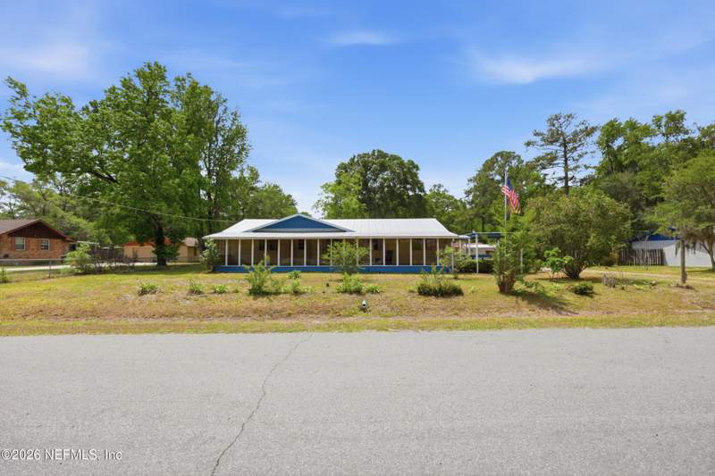 4 bedroom Single Family Residence at 9246 Bearden Road, Section Land, Jacksonville — photo 4