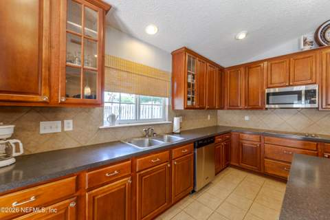 12332 Bristol Creek Drive, Jacksonville FL - photo 21 of 54