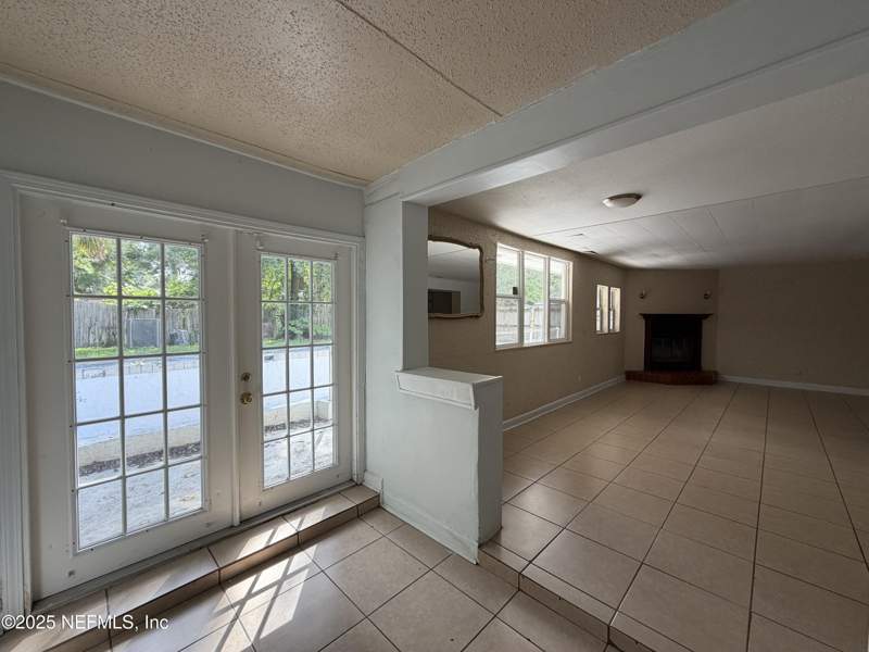 4 bedroom Single Family Residence at 2423 Green Oak Drive, Lake Lucina, Jacksonville — photo 4