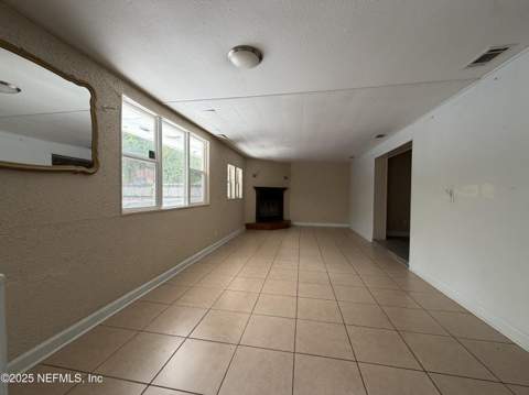 2423 Green Oak Drive, Jacksonville FL - photo 7 of 76