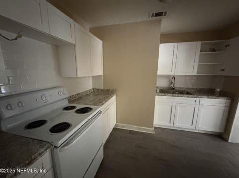 2423 Green Oak Drive, Jacksonville FL - photo 21 of 76