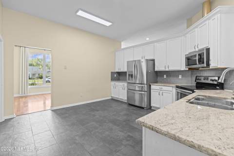 10211 Wellhouse Court, Jacksonville FL - photo 15 of 47