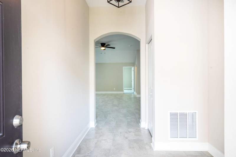 4 bedroom Single Family Residence at 11223 Liberty Square Court, Liberty Square, Jacksonville — photo 3