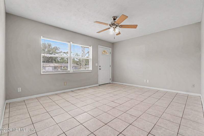 3 bedroom Single Family Residence at 413 Scorpio Lane, Meadowbrook, Orange Park — photo 3