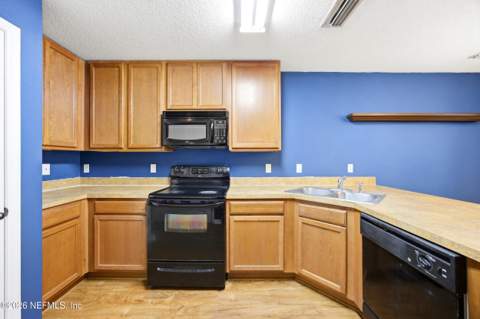 7731 Playschool Lane, Jacksonville FL - photo 7 of 26