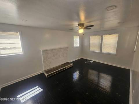 1025 Powhattan Street, Jacksonville FL - photo 8 of 21
