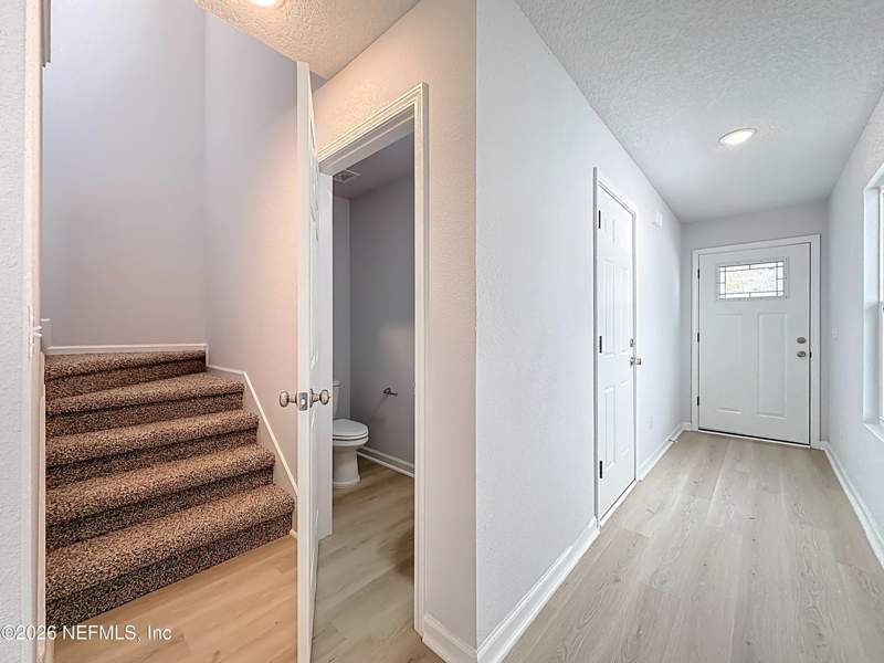 3 bedroom Single Family Residence at 1323 Evergreen Avenue, Campbells, Jacksonville — photo 5