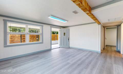 1726 Hilltop Boulevard, Jacksonville FL - photo 10 of 42