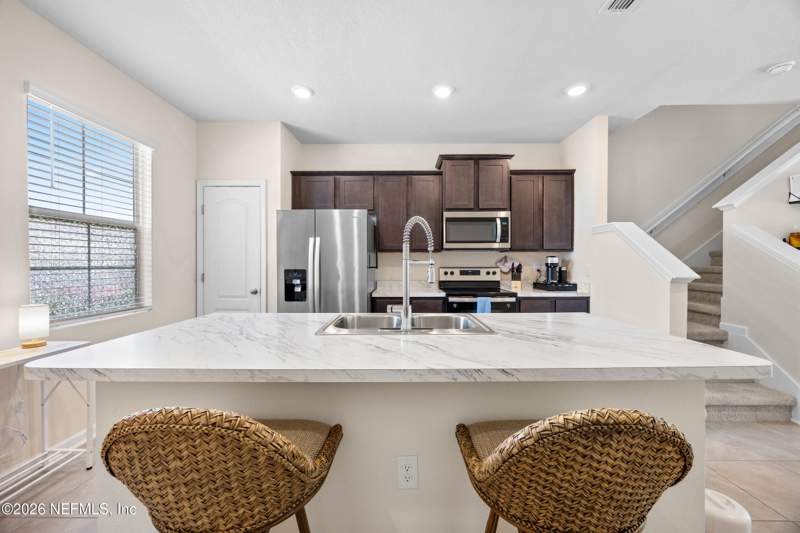 2 bedroom Townhouse at 585 Running Woods Street, Towering Oaks, Orange Park — photo 4