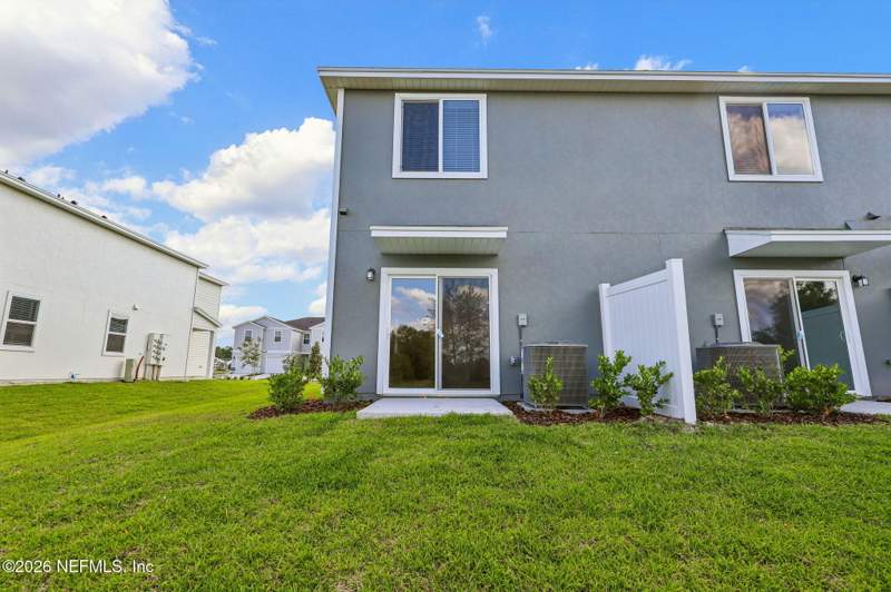 3 bedroom Townhouse at 3640 Luxor Way, District at Oakleaf Village, Middleburg — photo 3