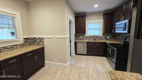 3122 Post Street, Jacksonville FL - photo 13 of 34