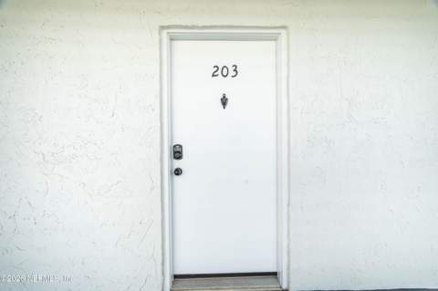 1601 Ocean Drive #203, Jacksonville Beach FL - photo 9 of 61