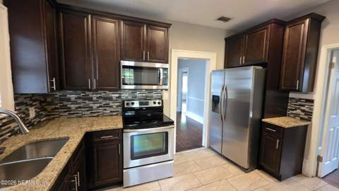 3122 Post Street, Jacksonville FL - photo 11 of 34
