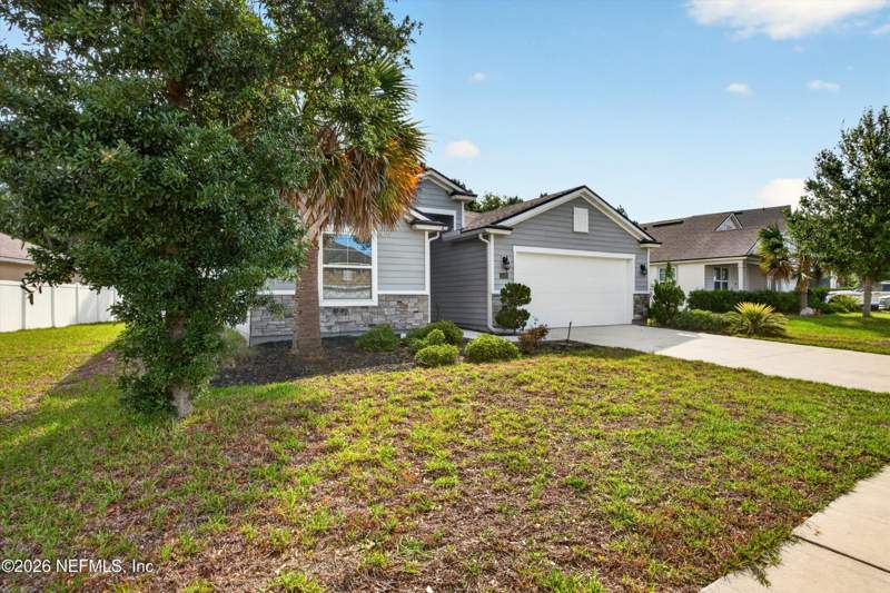 4 bedroom Single Family Residence at 11479 Red Koi Drive, Alta Lakes, Jacksonville — photo 2