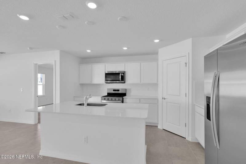 3 bedroom Single Family Residence at 7082 Sandperch Street, Wells Landing, Jacksonville — photo 5
