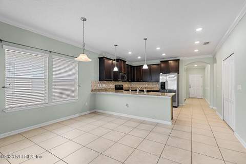 7161 Claremont Creek Drive, Jacksonville FL - photo 7 of 21