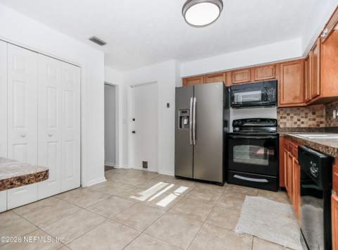 1367 Bellair Boulevard, Orange Park FL - photo 7 of 27